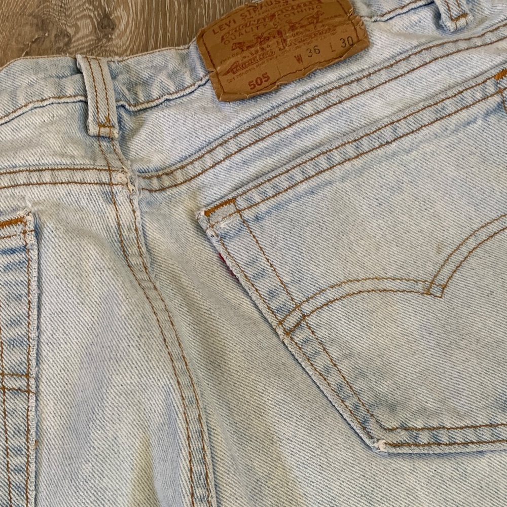 Levi's Light Wash Straight Jeans - Picture 6 of 6